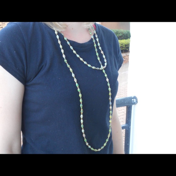 Green & Gold Necklace - Picture 2 of 5